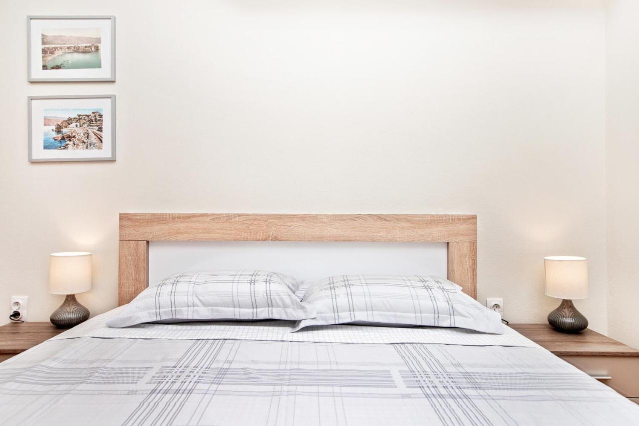 Apartments Isja Tivat Ngoại thất bức ảnh