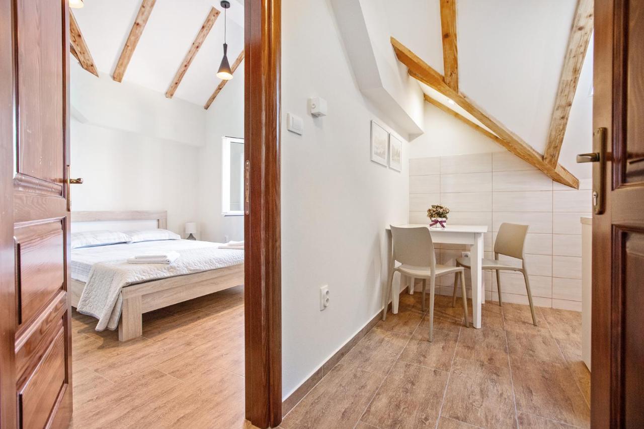 Apartments Isja Tivat Ngoại thất bức ảnh