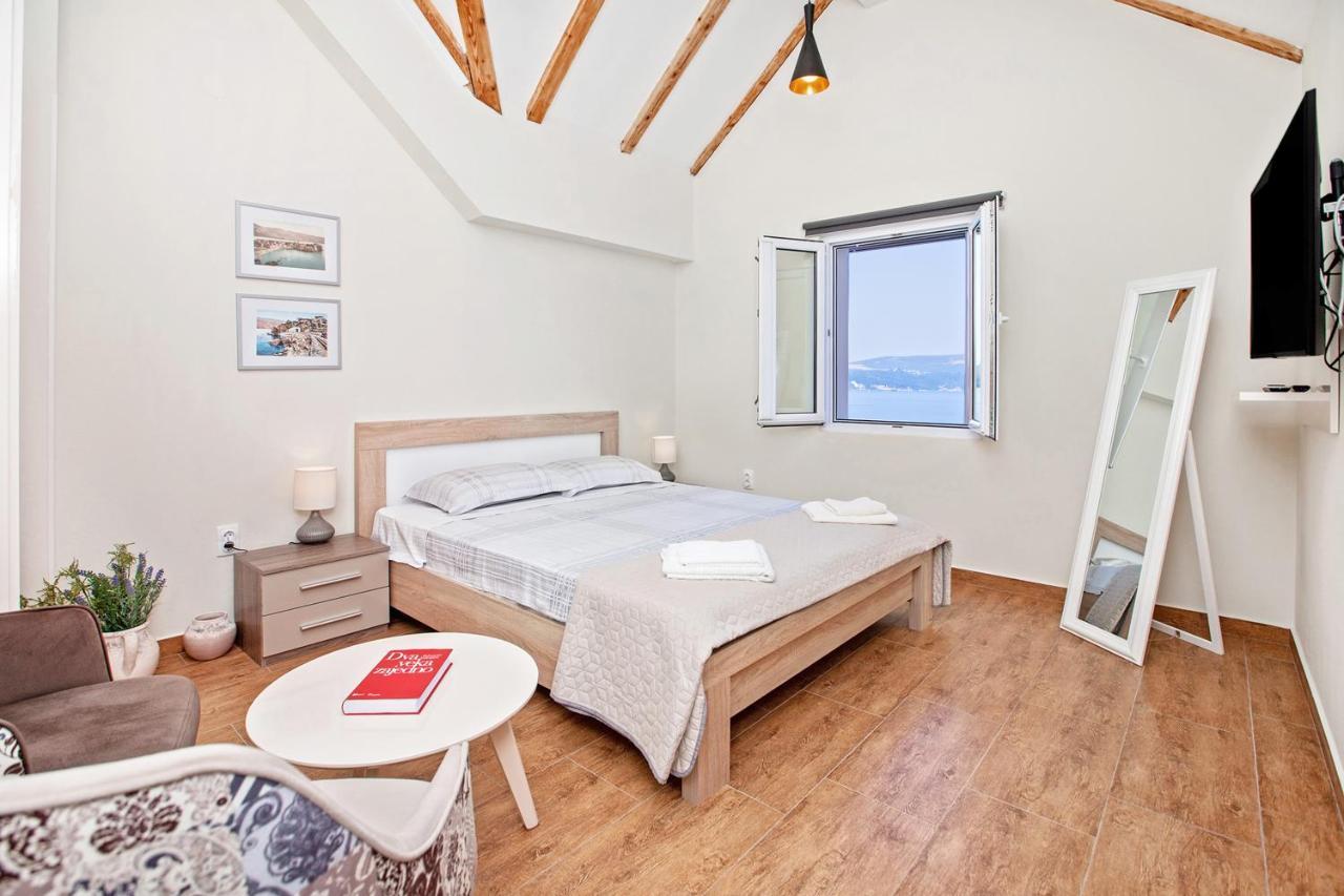 Apartments Isja Tivat Ngoại thất bức ảnh
