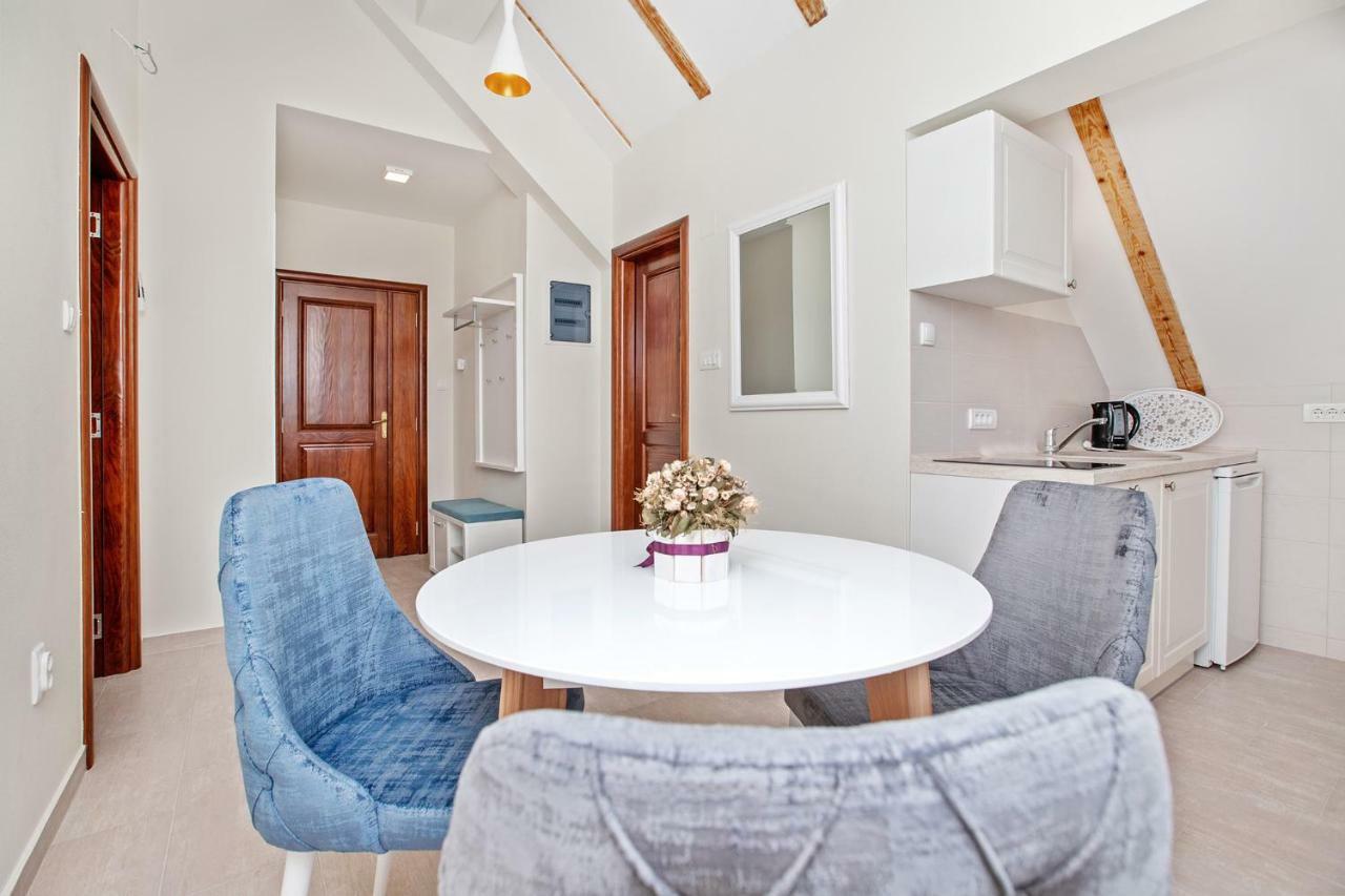 Apartments Isja Tivat Ngoại thất bức ảnh
