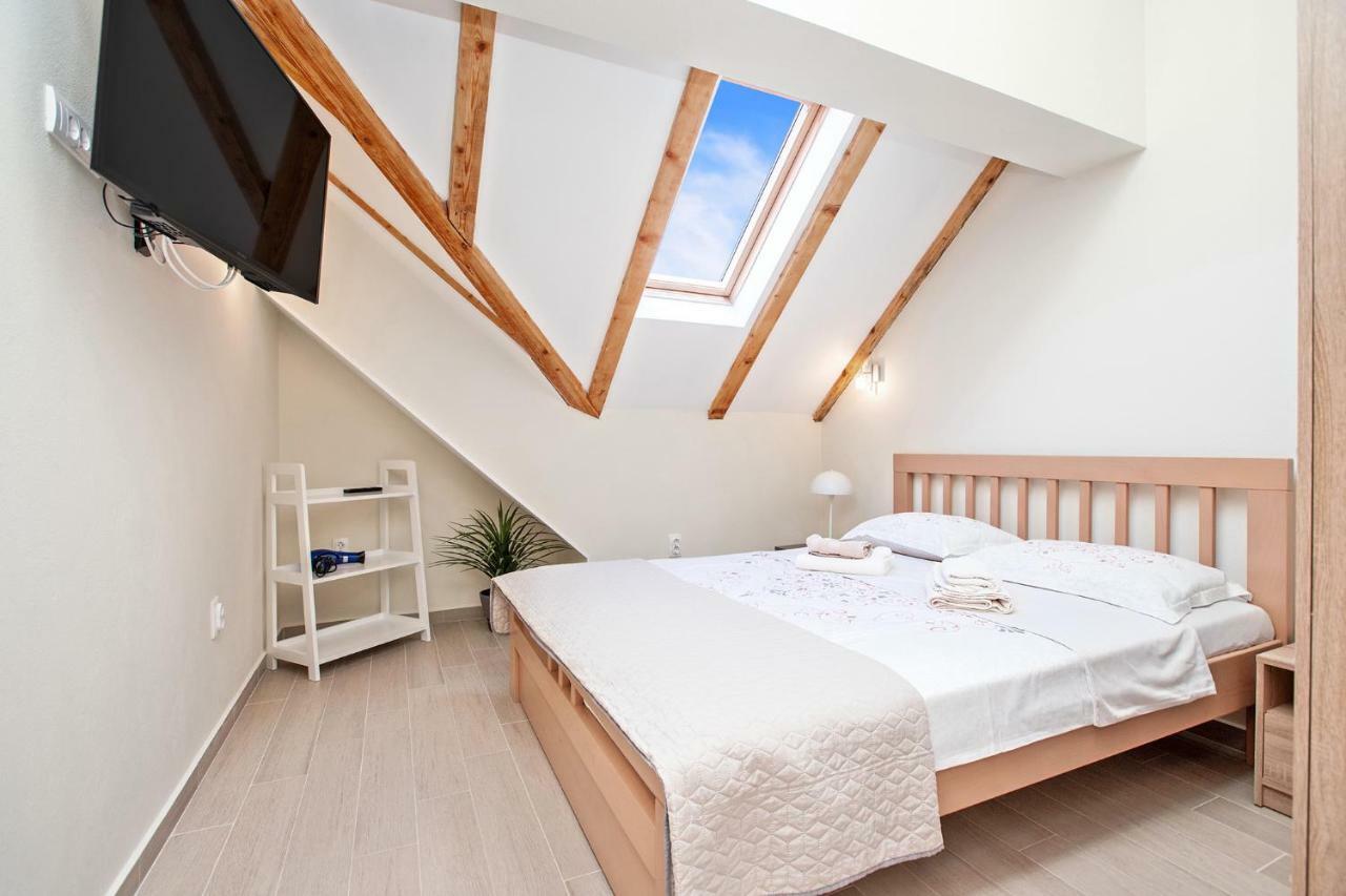 Apartments Isja Tivat Ngoại thất bức ảnh