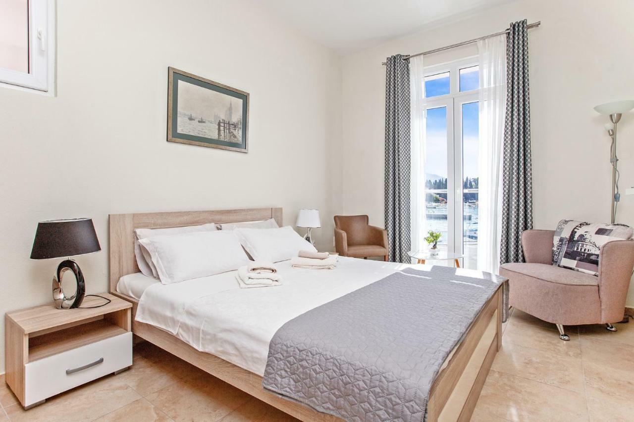 Apartments Isja Tivat Ngoại thất bức ảnh