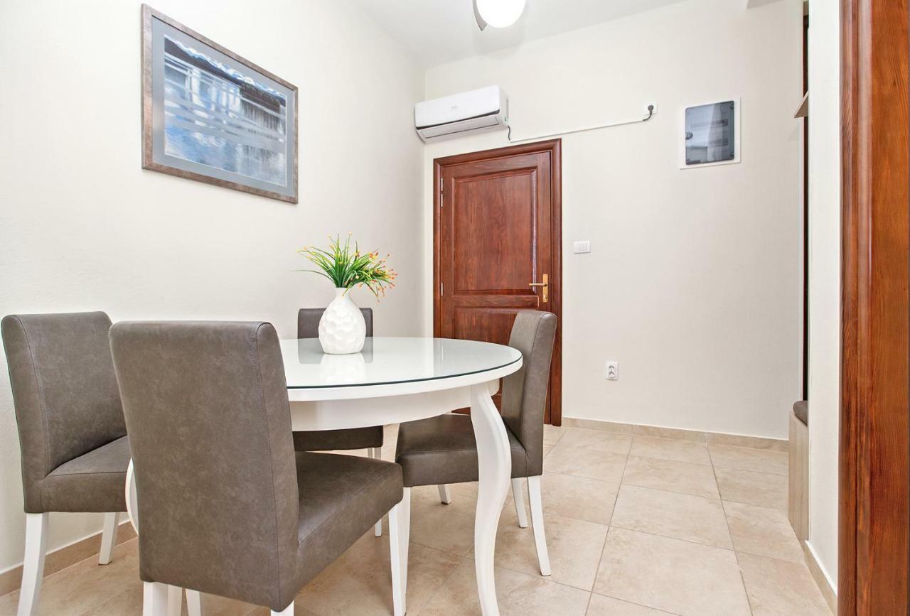 Apartments Isja Tivat Ngoại thất bức ảnh