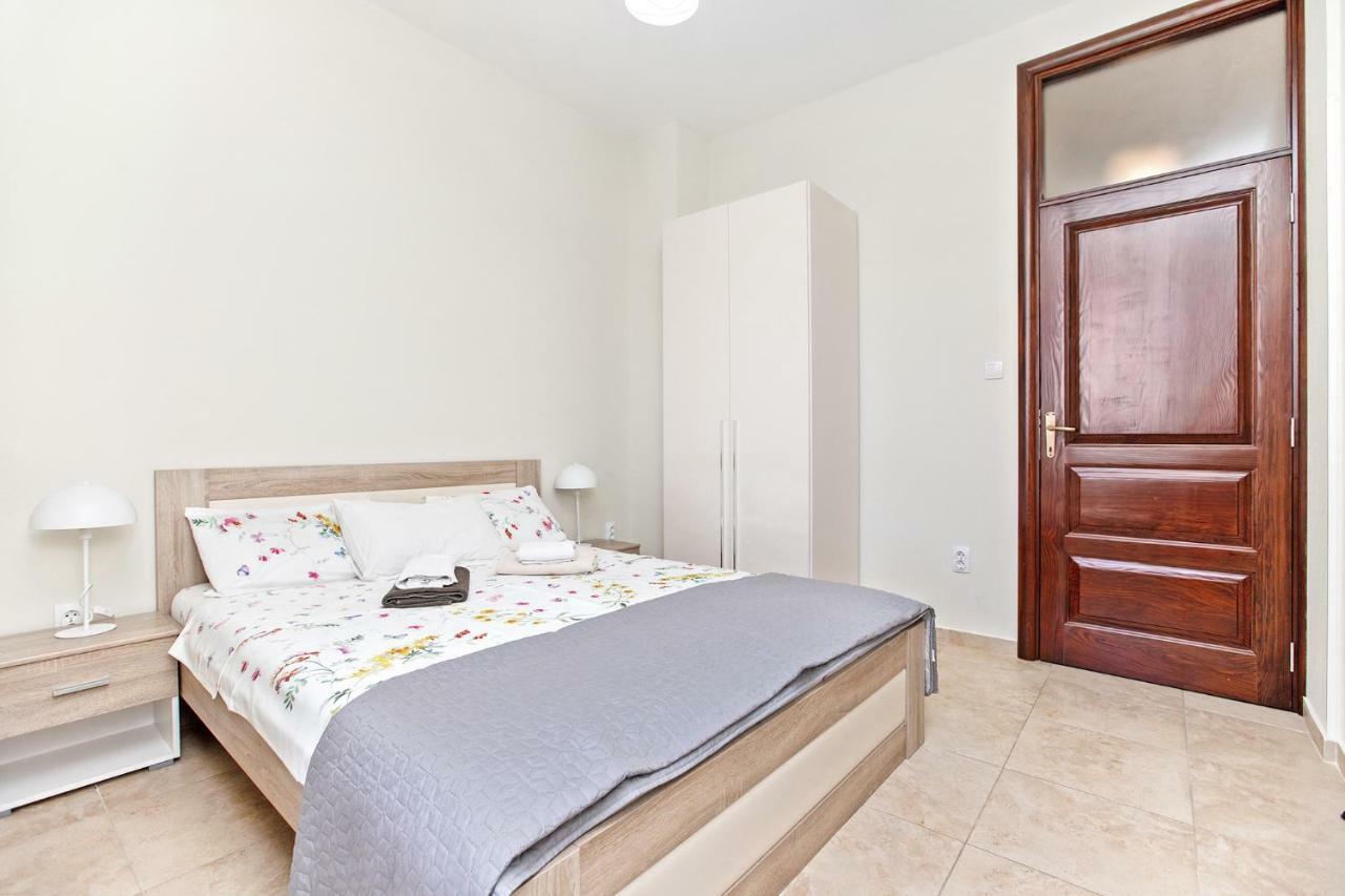 Apartments Isja Tivat Ngoại thất bức ảnh